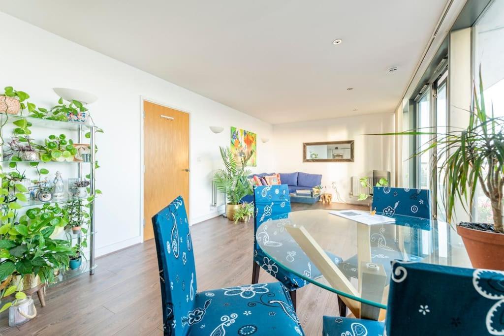 London Skylineviews 2 Bed 2 Bath Flat Near Canary Wharf, O2 & Excel Экстерьер фото