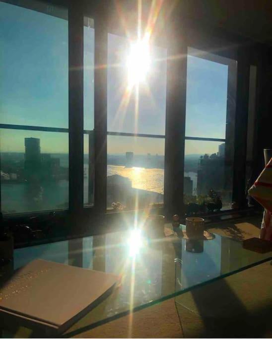 London Skylineviews 2 Bed 2 Bath Flat Near Canary Wharf, O2 & Excel Экстерьер фото